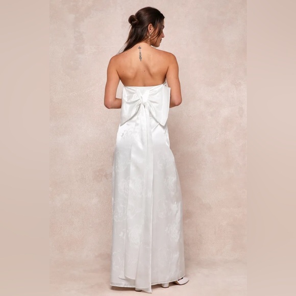 Lulus Avid Elegance Ivory Satin Jacquard Strapless Bow Maxi Dress White - Size S - Picture 2 of 4